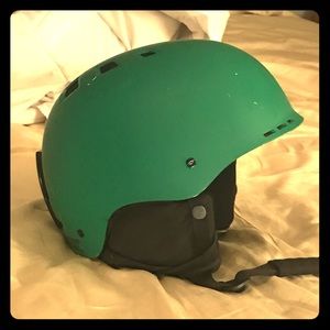 Smith ski/snowboard helmet (LARGE 58-60cm) GREEN